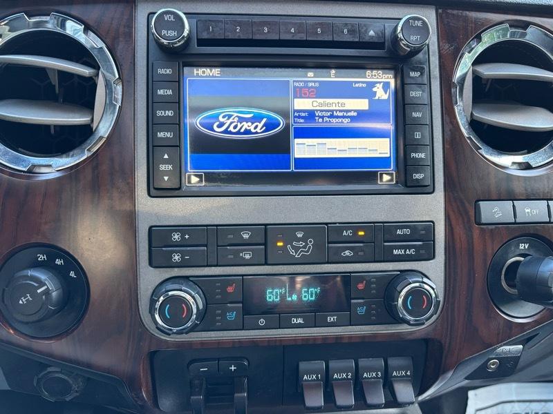 Ford F-350 SD Lariat Crew Cab Long Bed 4WD 2012