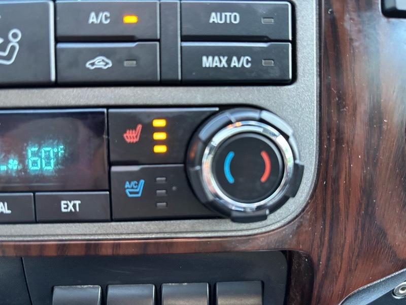 Ford F-350 SD Lariat Crew Cab Long Bed 4WD 2012