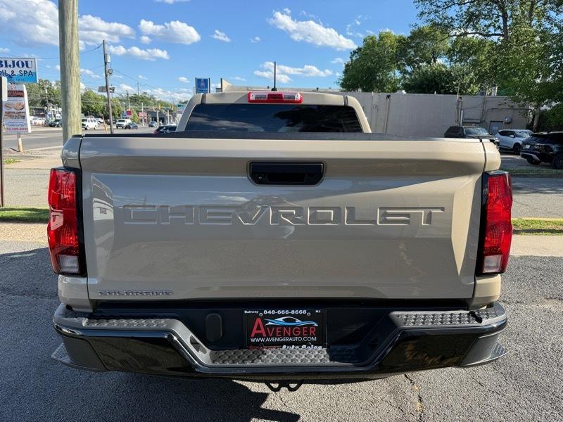 Chevrolet Colorado W/T Crew Cab 2WD SWB 2023