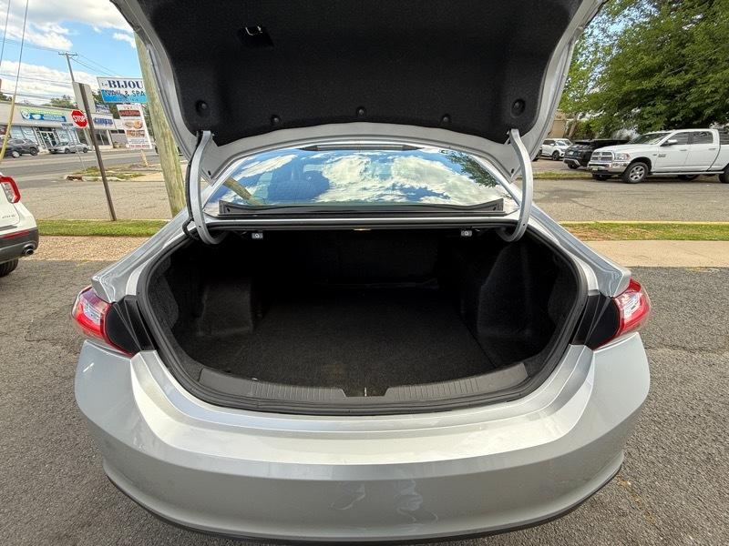 Chevrolet Malibu 4dr Sdn LT Platinum Edition 2022