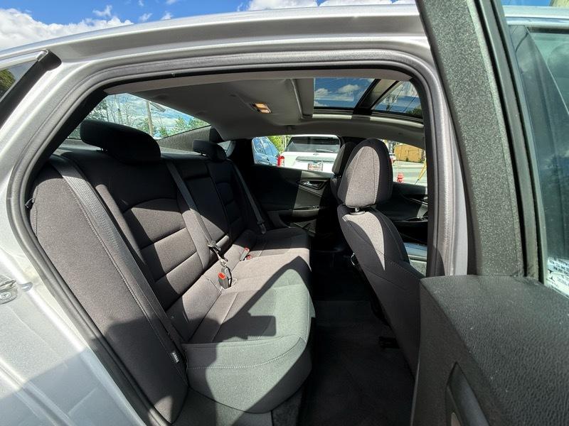 Chevrolet Malibu 4dr Sdn LT Platinum Edition 2022