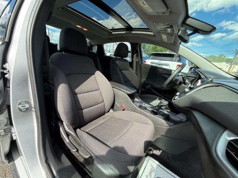 Chevrolet Malibu 4dr Sdn LT Platinum Edition 2022