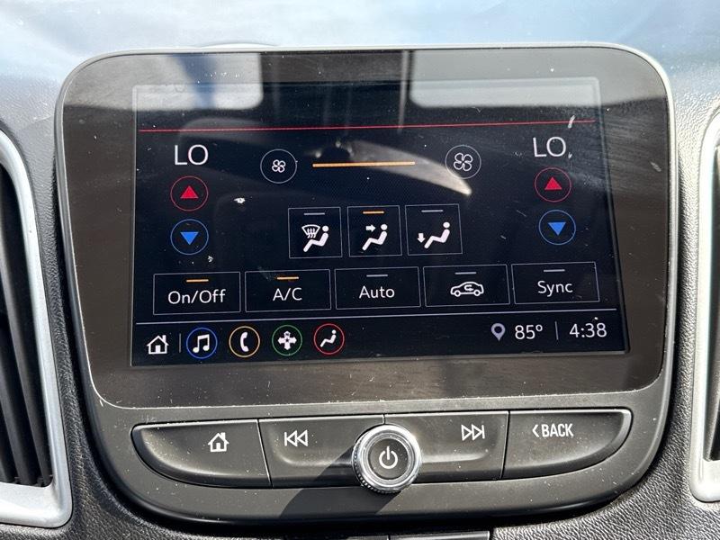 Chevrolet Malibu 4dr Sdn LT Platinum Edition 2022