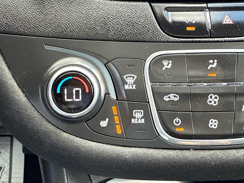 Chevrolet Malibu 4dr Sdn LT Platinum Edition 2022
