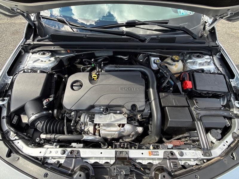 Chevrolet Malibu 4dr Sdn LT Platinum Edition 2022