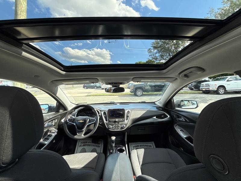 Chevrolet Malibu 4dr Sdn LT Platinum Edition 2022