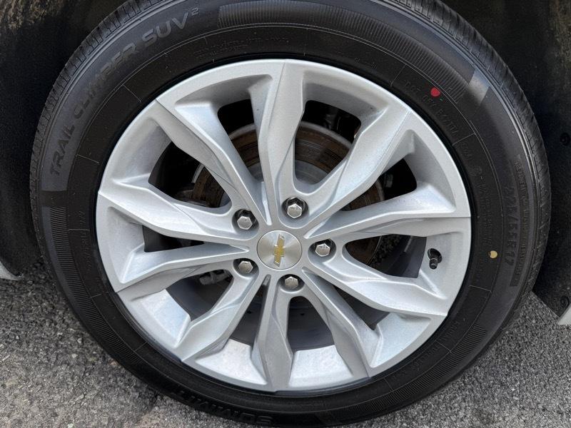 Chevrolet Malibu 4dr Sdn LT Platinum Edition 2022