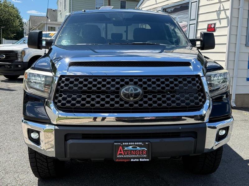 Toyota Tundra SR5 5.7L V8 Double Cab 4WD 2018