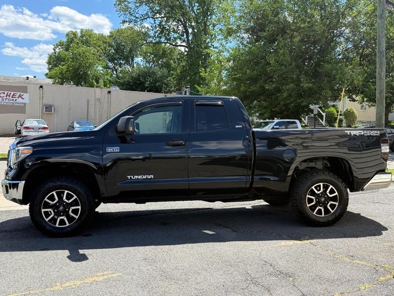 Toyota Tundra SR5 5.7L V8 Double Cab 4WD 2018