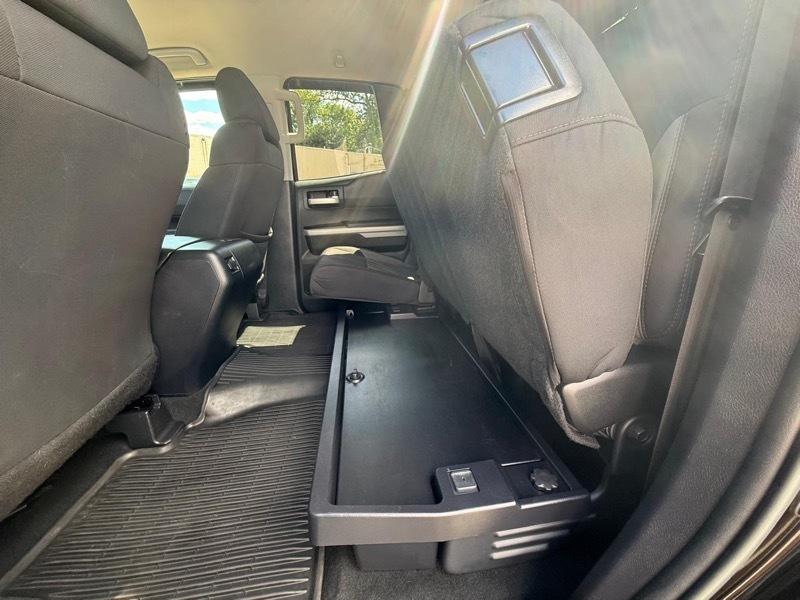 Toyota Tundra SR5 5.7L V8 Double Cab 4WD 2018