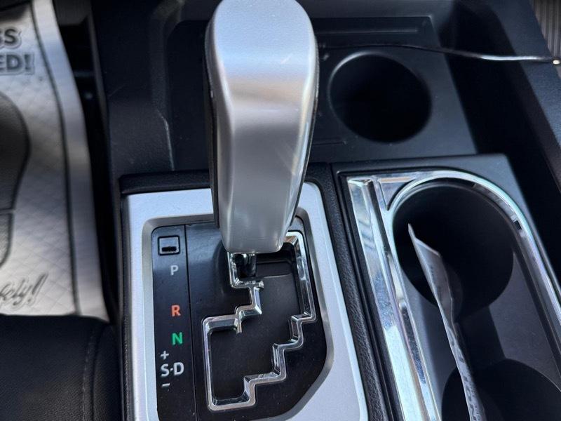 Toyota Tundra SR5 5.7L V8 Double Cab 4WD 2018