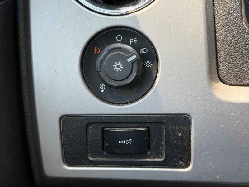 Ford F-150 Lariat SuperCrew 4WD 2011