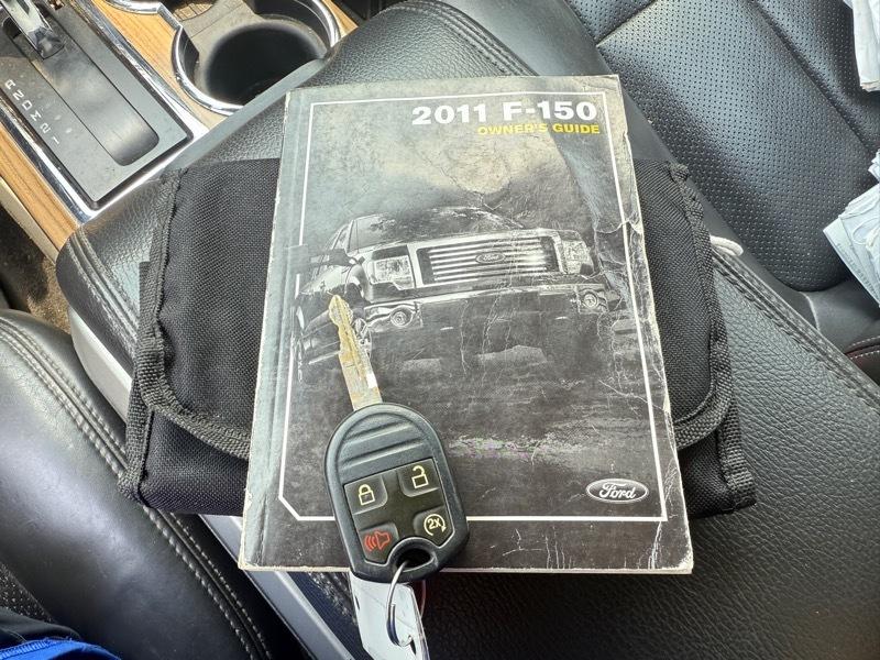 Ford F-150 Lariat SuperCrew 4WD 2011