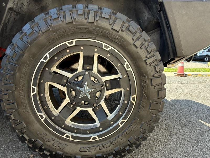 HUMMER H2 4WD 4dr SUV Luxury 2008