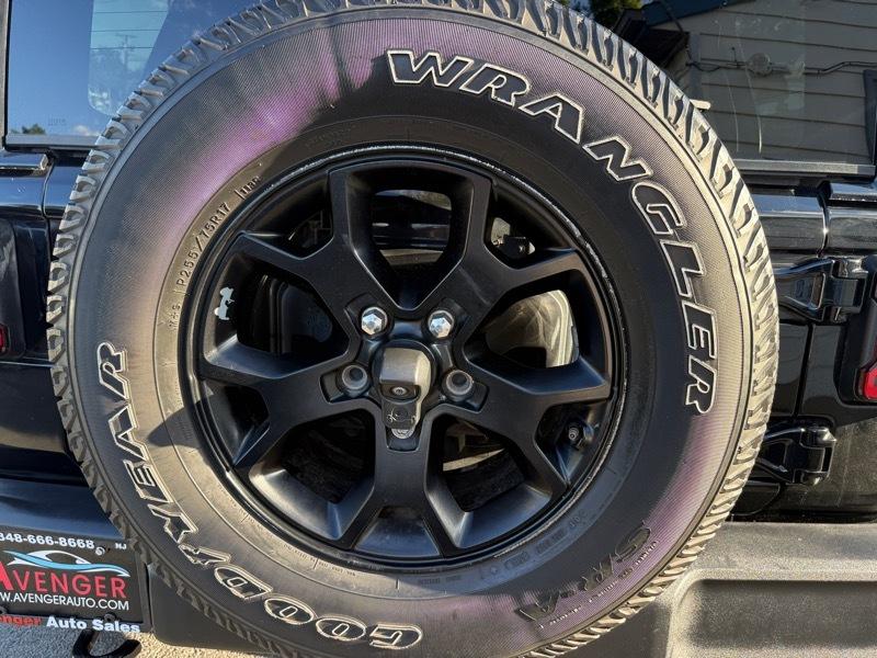 Jeep Wrangler Unlimited Willys Sport 4x4 2021