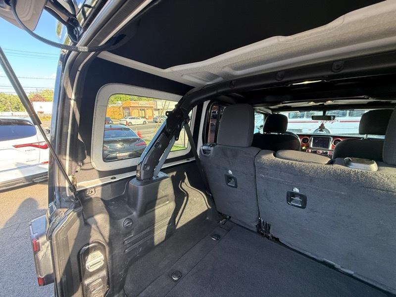 Jeep Wrangler Unlimited Willys Sport 4x4 2021