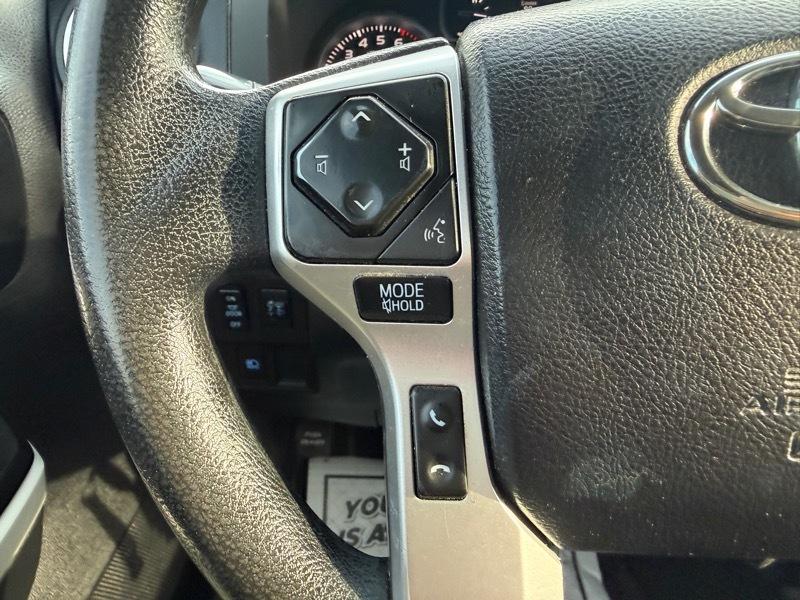 Toyota Tundra  2021