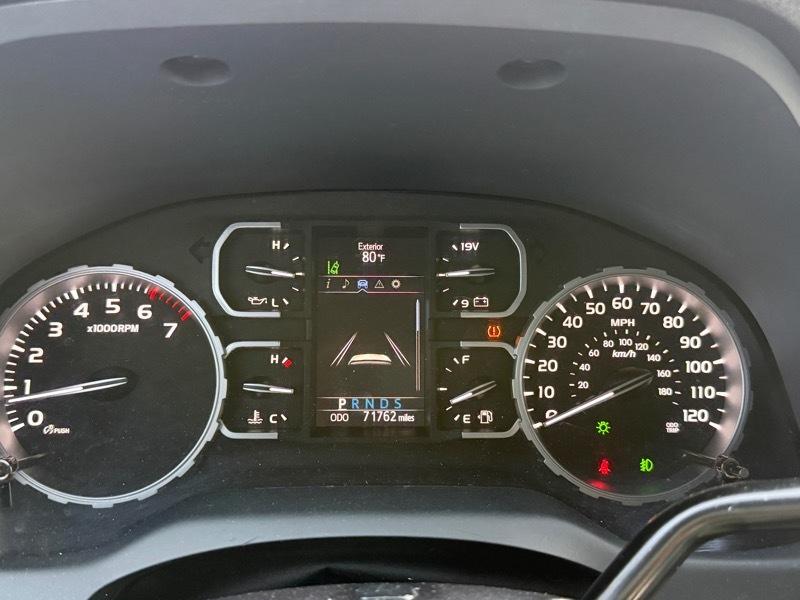 Toyota Tundra  2021