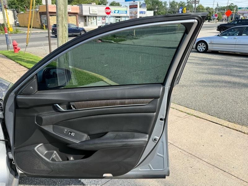 Honda Accord  2019