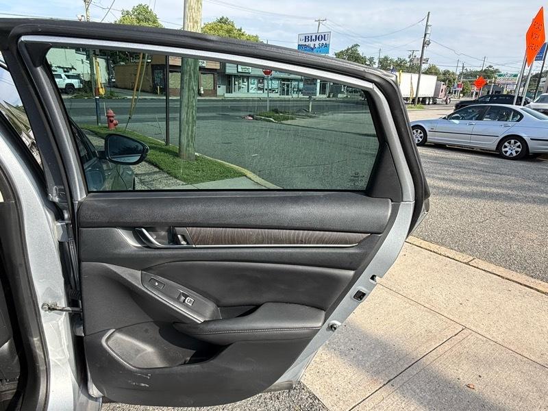 Honda Accord  2019