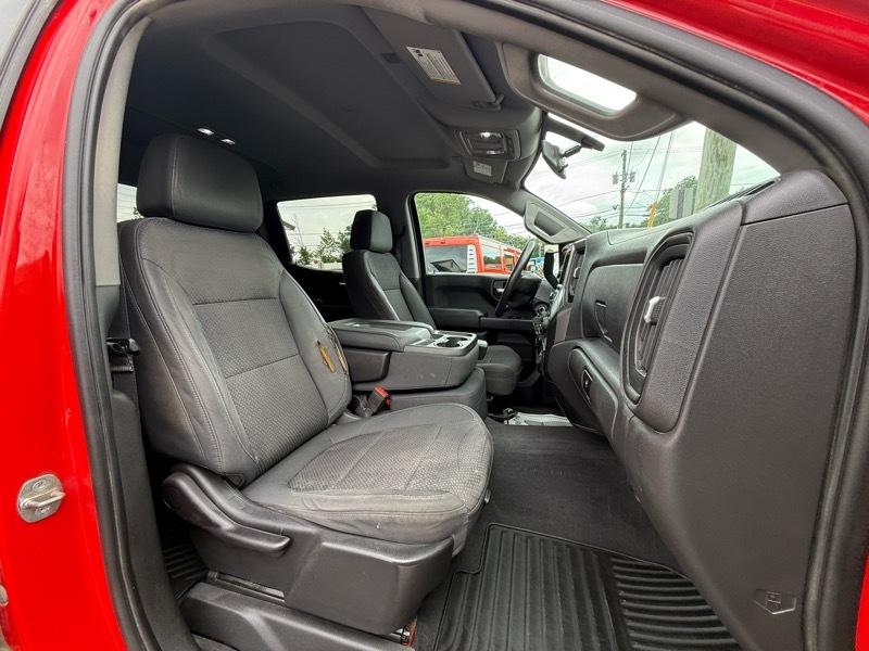 Chevrolet Silverado 1500 Custom Crew Cab 4WD SWB 2019