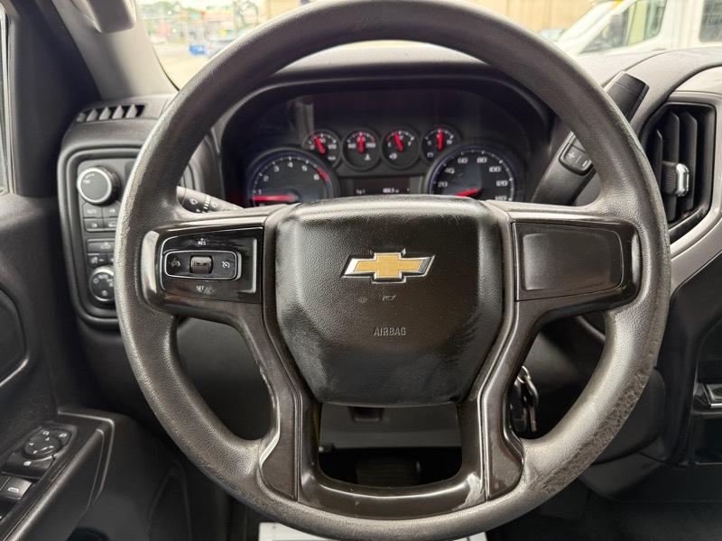 Chevrolet Silverado 1500 Custom Crew Cab 4WD SWB 2019