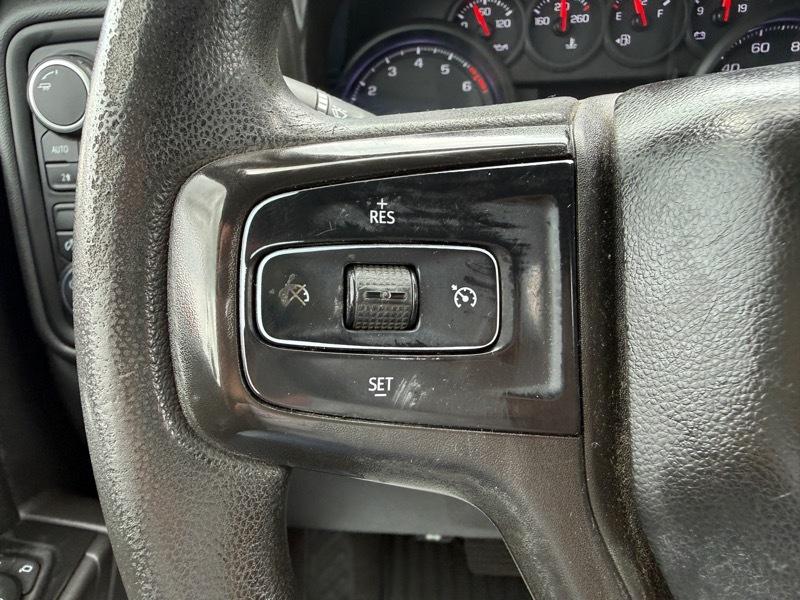 Chevrolet Silverado 1500 Custom Crew Cab 4WD SWB 2019