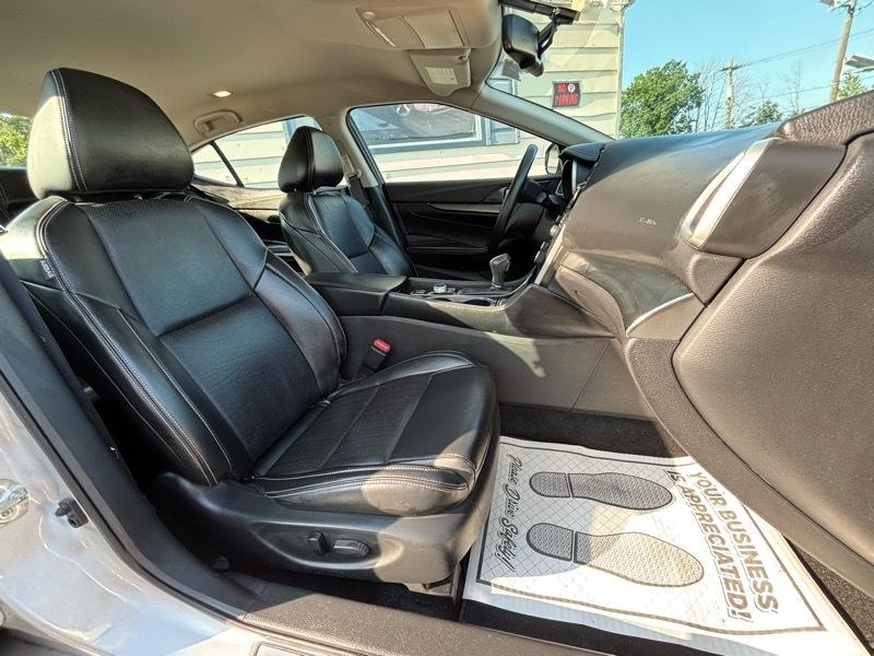 Nissan Maxima SV 2019