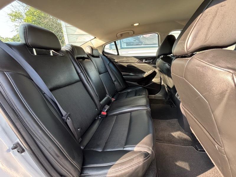 Nissan Maxima SV 2019