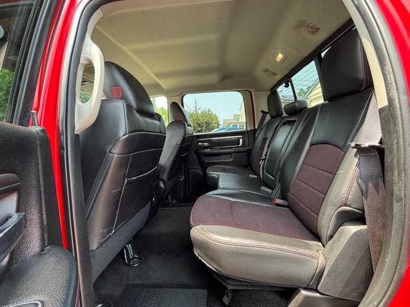 RAM 1500 Sport Crew Cab 4WD 2016