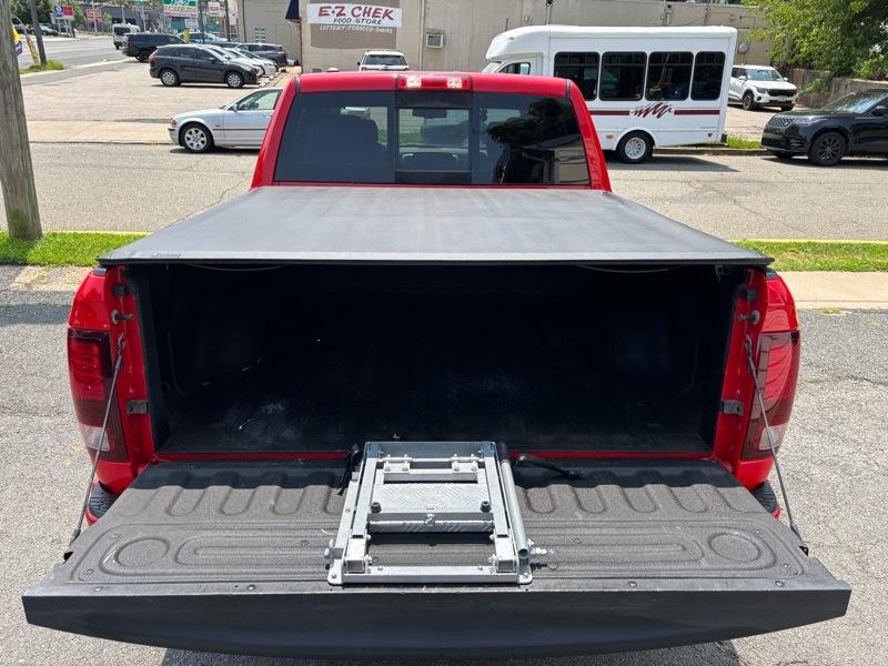 RAM 1500 Sport Crew Cab 4WD 2016