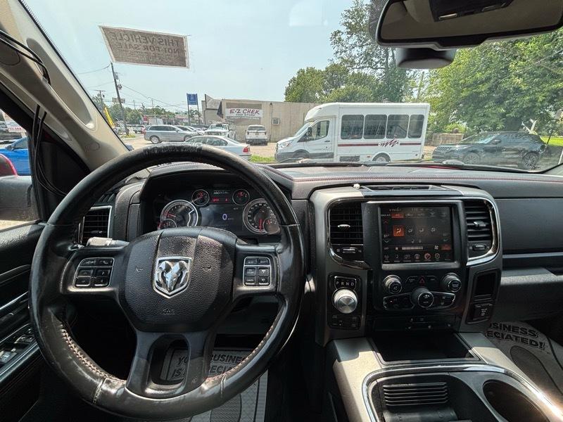 RAM 1500 Sport Crew Cab 4WD 2016