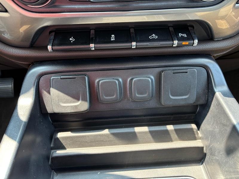 Chevrolet Silverado 1500 LTZ Double Cab 4WD 2017