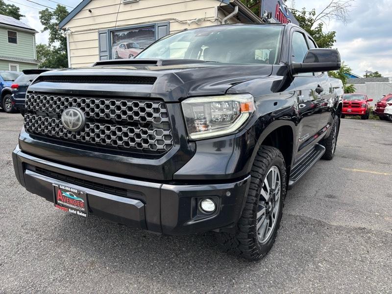 Toyota Tundra SR5 5.7L V8 Double Cab 4WD 2018