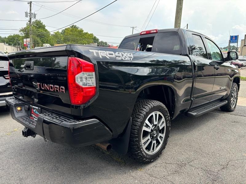 Toyota Tundra SR5 5.7L V8 Double Cab 4WD 2018
