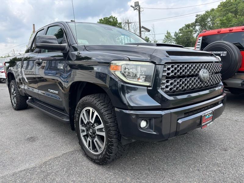 Toyota Tundra SR5 5.7L V8 Double Cab 4WD 2018
