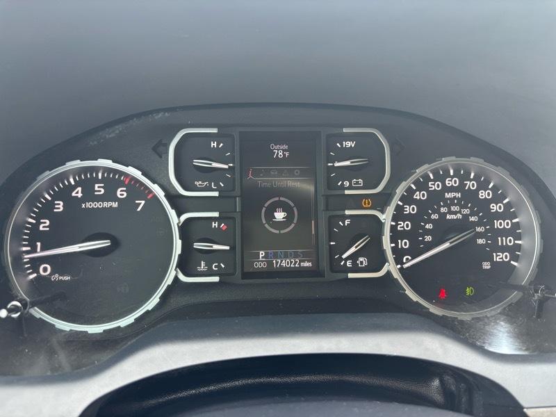 Toyota Tundra SR5 5.7L V8 Double Cab 4WD 2018