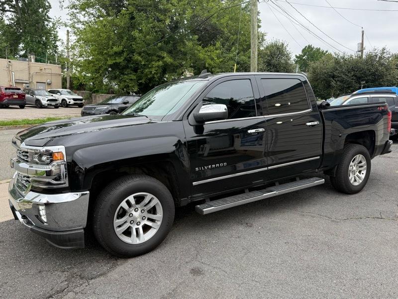 Chevrolet Silverado 1500 LTZ Crew Cab 4WD 2018