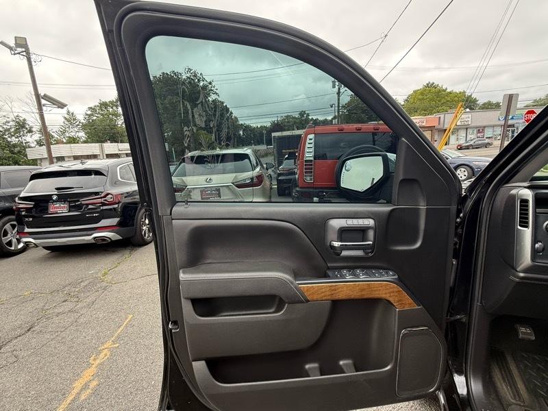 Chevrolet Silverado 1500 LTZ Crew Cab 4WD 2018