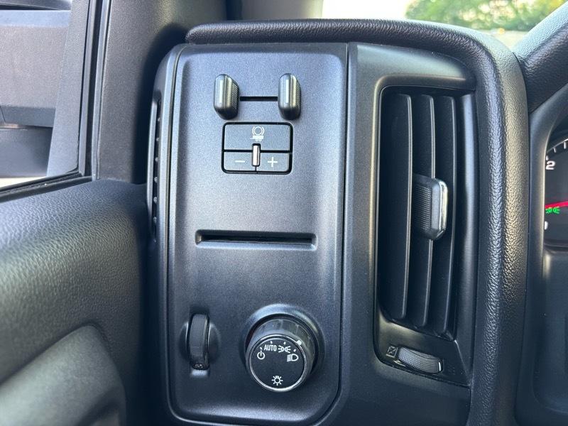 GMC Sierra 3500HD 4WD Reg Cab 133.7" Work Truck 2015