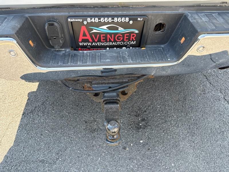 GMC Sierra 3500HD 4WD Reg Cab 133.7" Work Truck 2015