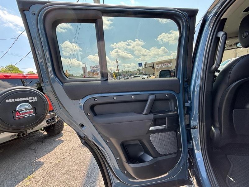 Land Rover Defender 110 S 4D SUV 2020