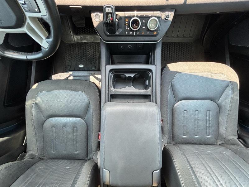 Land Rover Defender 110 S 4D SUV 2020