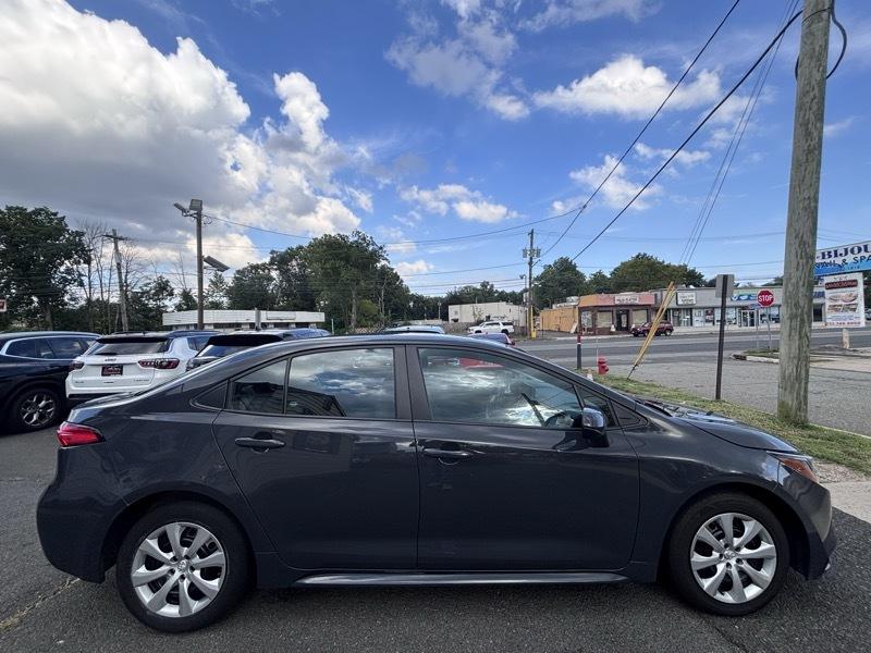 Toyota Corolla LE 4D Sedan 2024