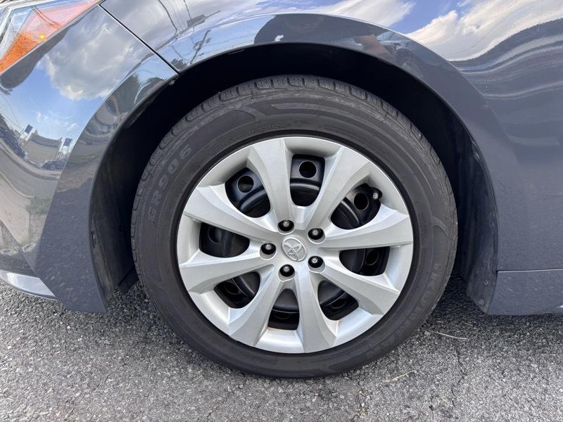 Toyota Corolla LE 4D Sedan 2024