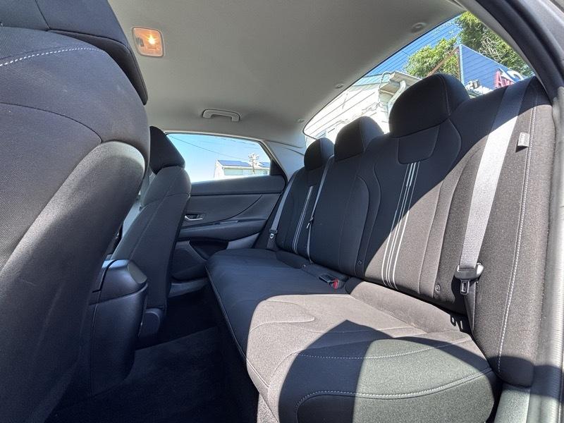 Hyundai Elantra SEL 4D Sedan at 2024