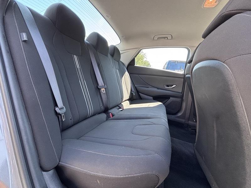 Hyundai Elantra SEL 4D Sedan at 2024