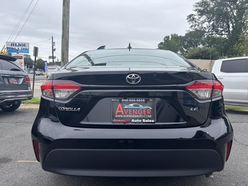 Toyota Corolla LE 2024