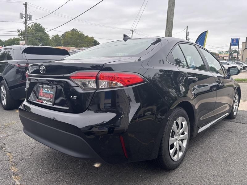 Toyota Corolla LE 2024