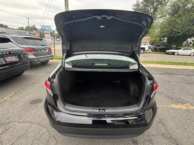 Toyota Corolla LE 2024